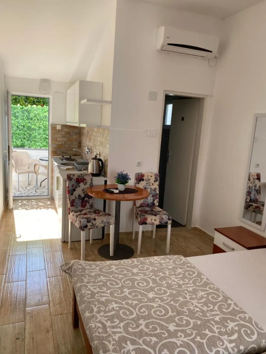 Image 3 of D&D Budva