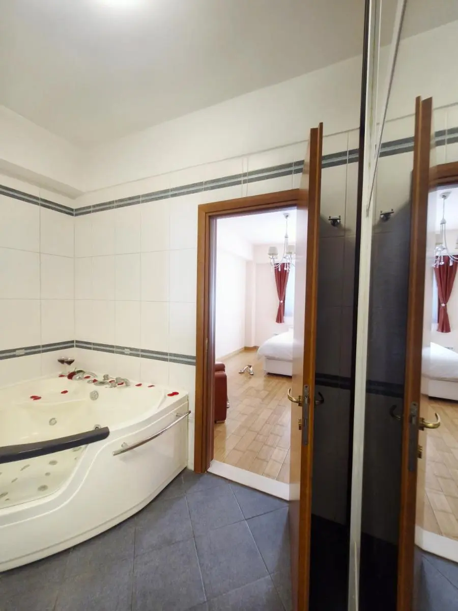 Image 4 of Diva Residence