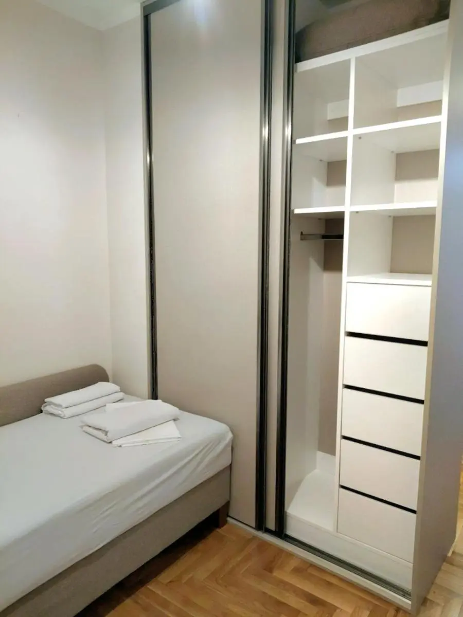 Image 4 of Felicia Apartments