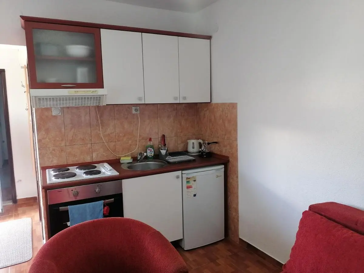 Image 2 of Guest House Garden