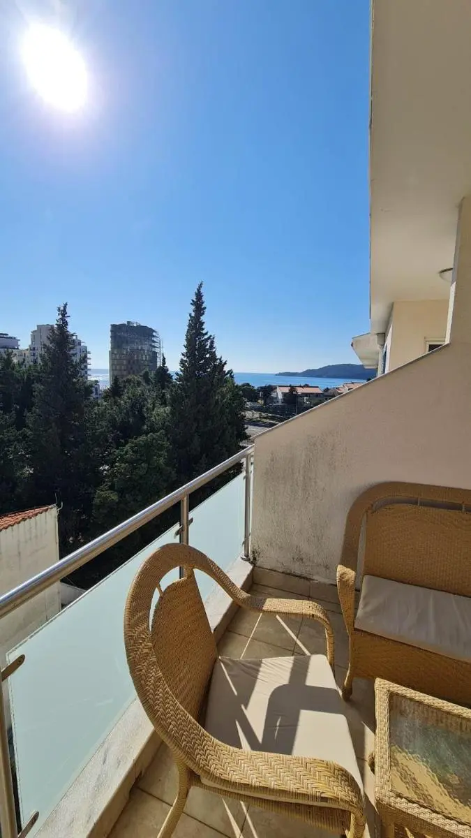 Image 5 of Irish Apartment Complex