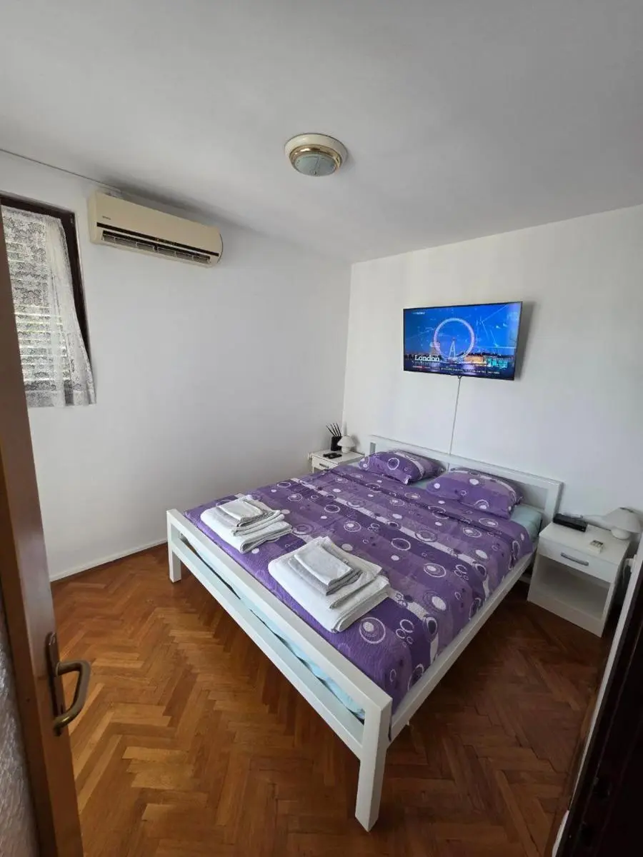 Image 3 of Laurel Apartment See View