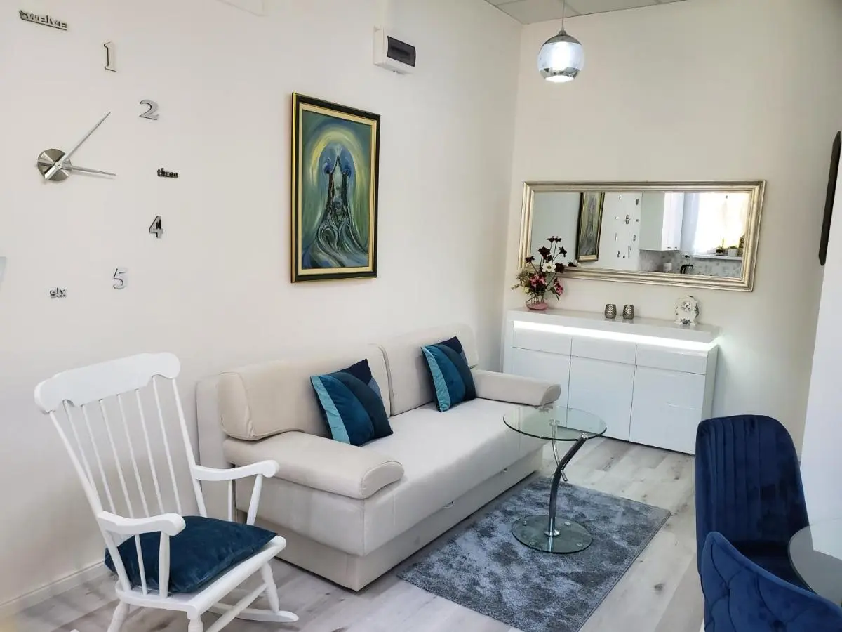 Image 1 of MM Apartment