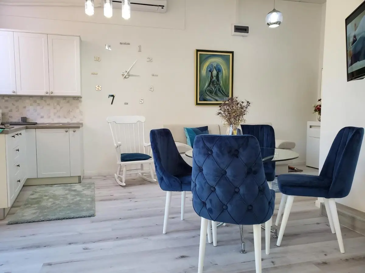 Image 3 of MM Apartment