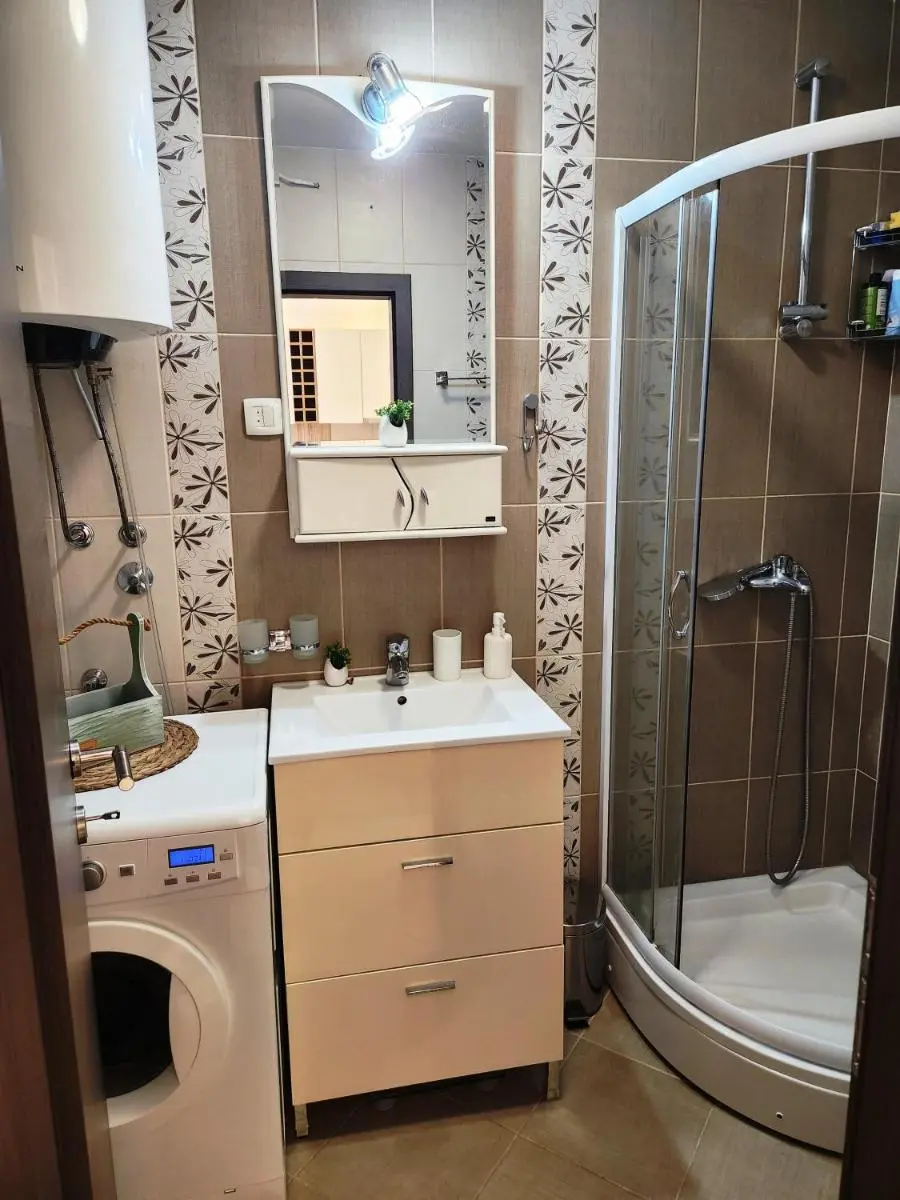 Image 4 of MiraBlu – New Modern Apartment – FREE parking