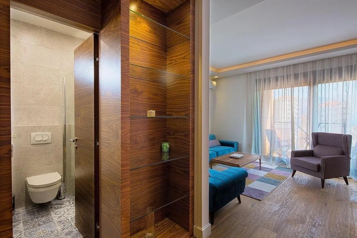 Image 2 of Modern home in the city center