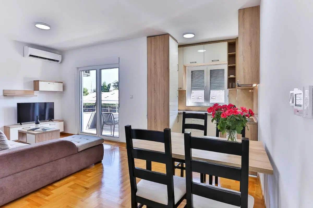 Image 4 of Montesun Dario Apartments