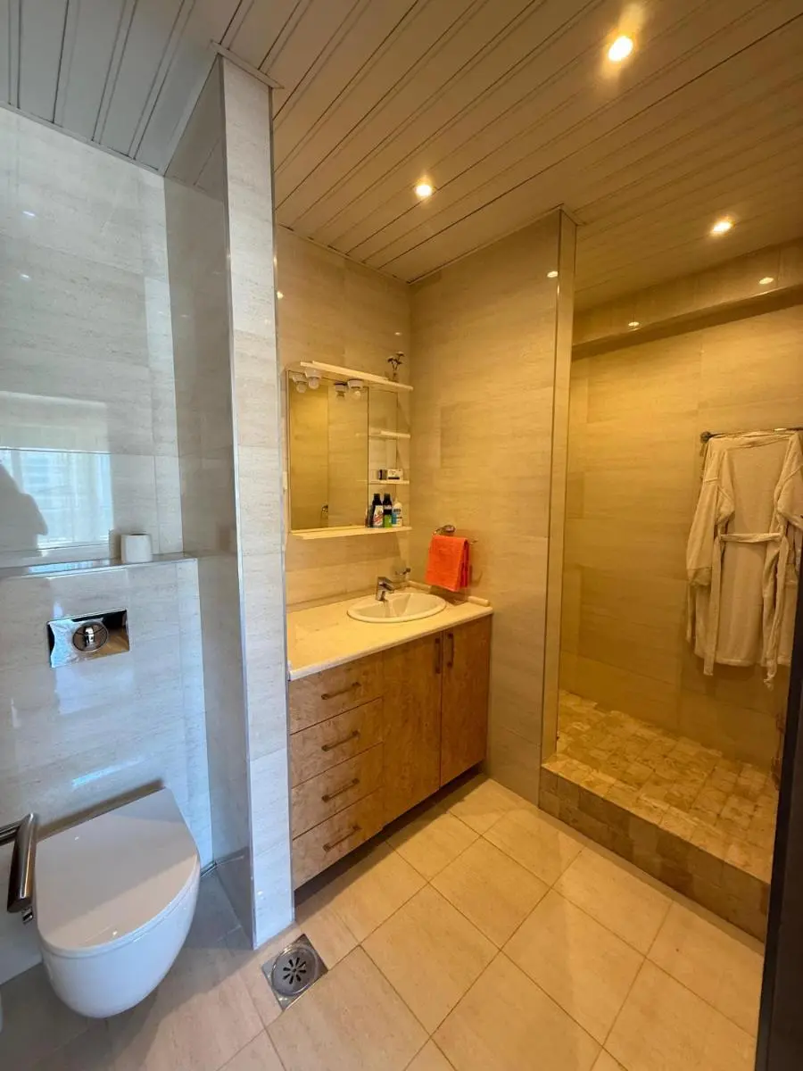 Image 2 of NOI 1 Apartment