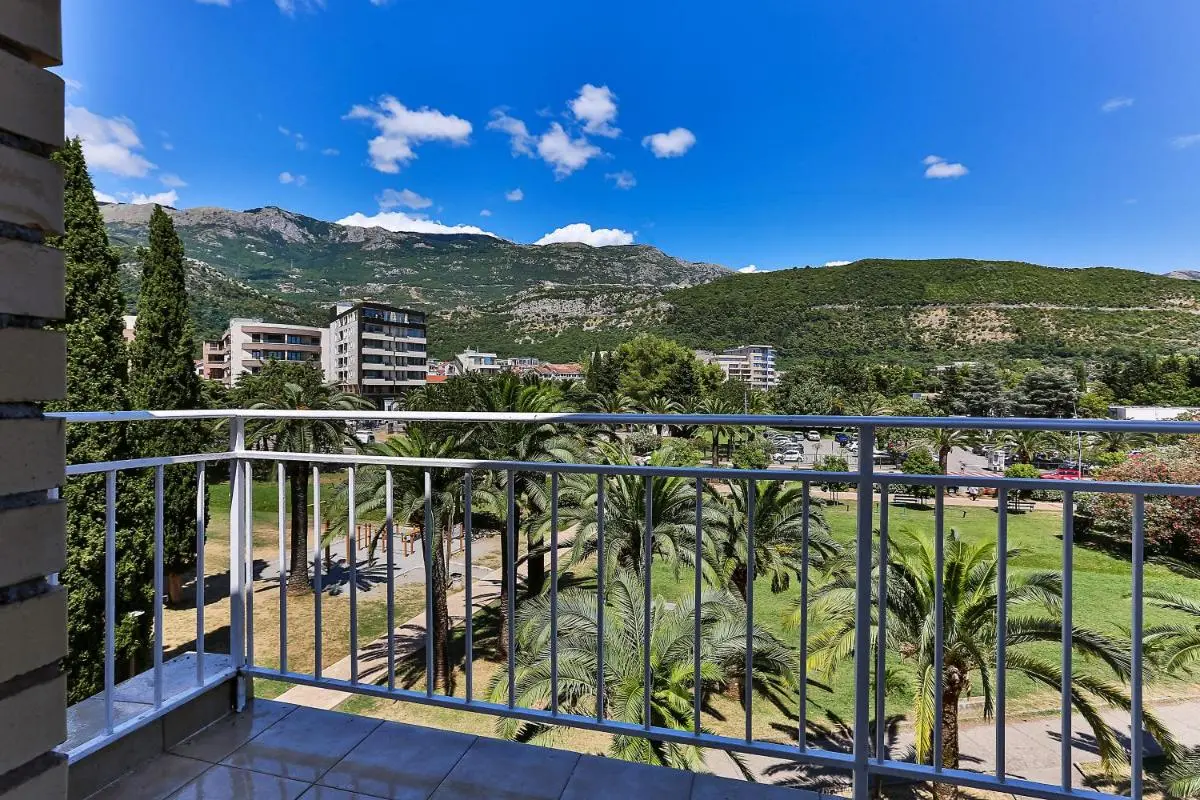 Image 2 of Palm Park Budva