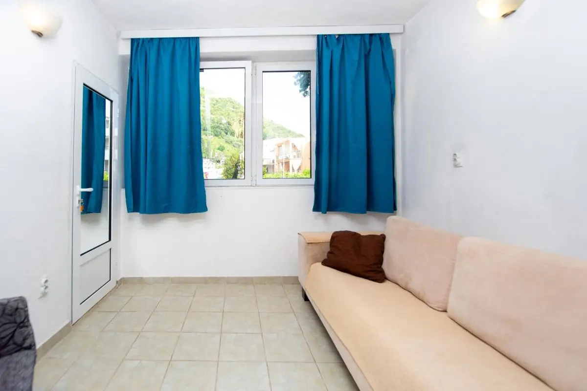 Image 6 of Palm street apartment near Dukley beach