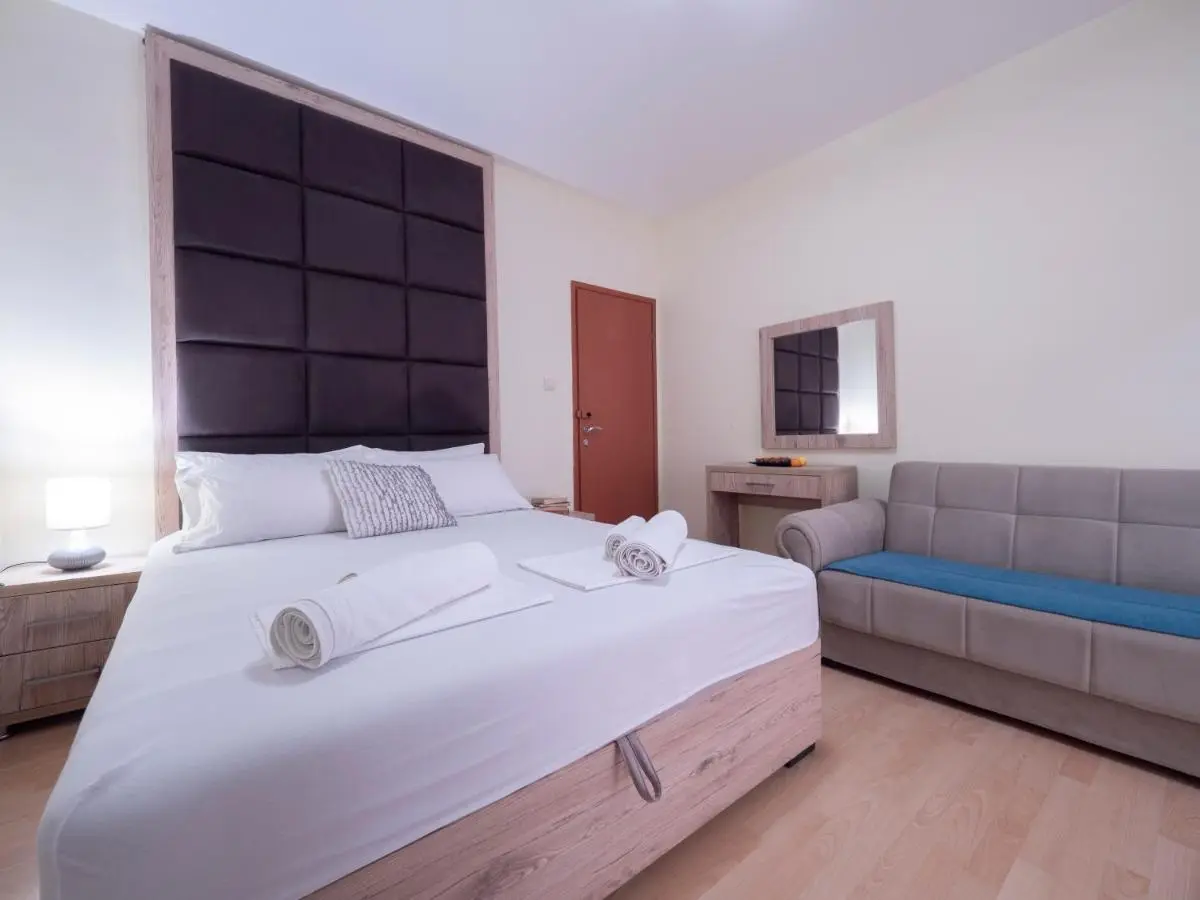 Image 1 of Palma Rooms & Suites Budva