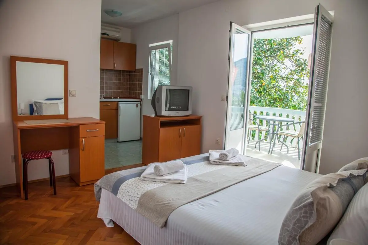 Image 1 of Panorama Apartments