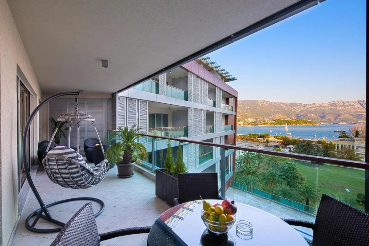 Image 5 of Premier LUX apartment