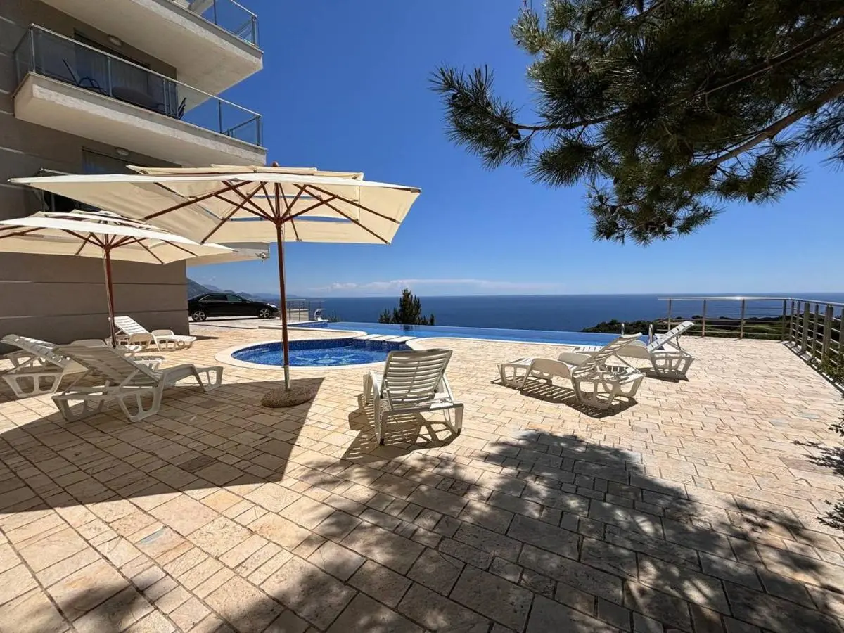 Image 6 of Romantic Hillside Escape Sea View and Infinity Pool