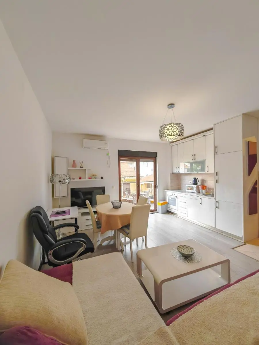 Image 5 of Seaside Nest Budva