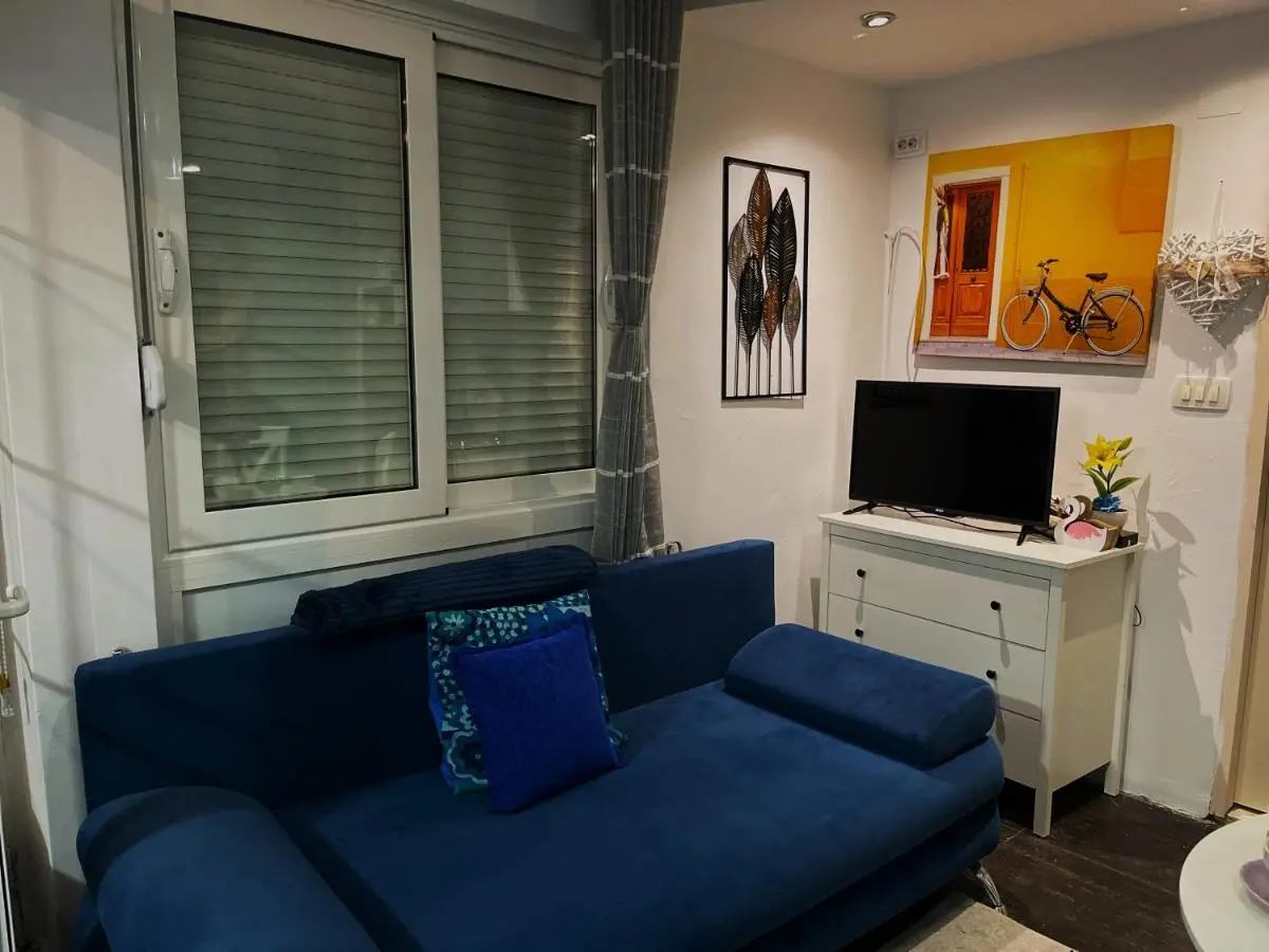 Image 5 of Studio Antonio