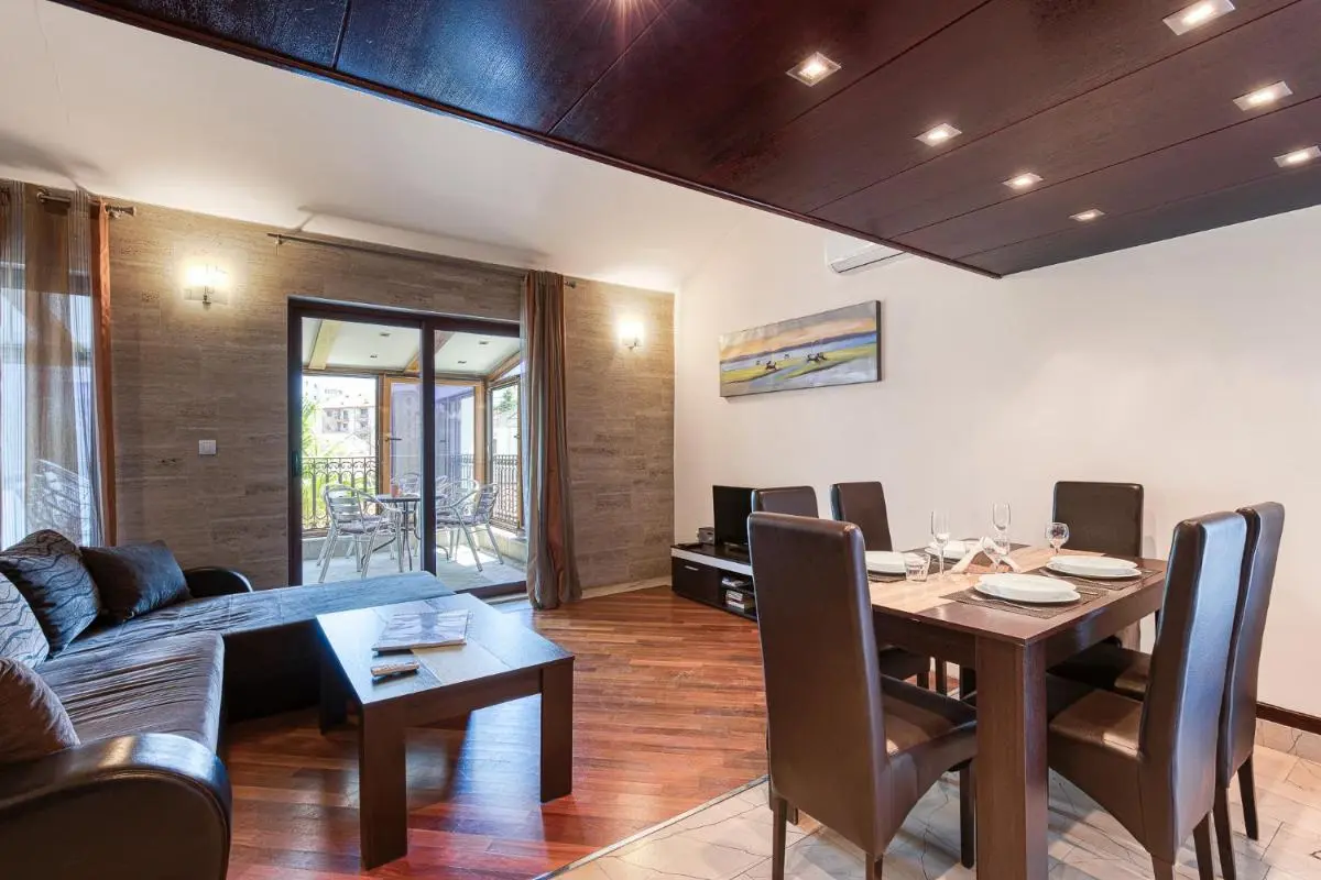 Image 4 of Sunny City Centre Suite