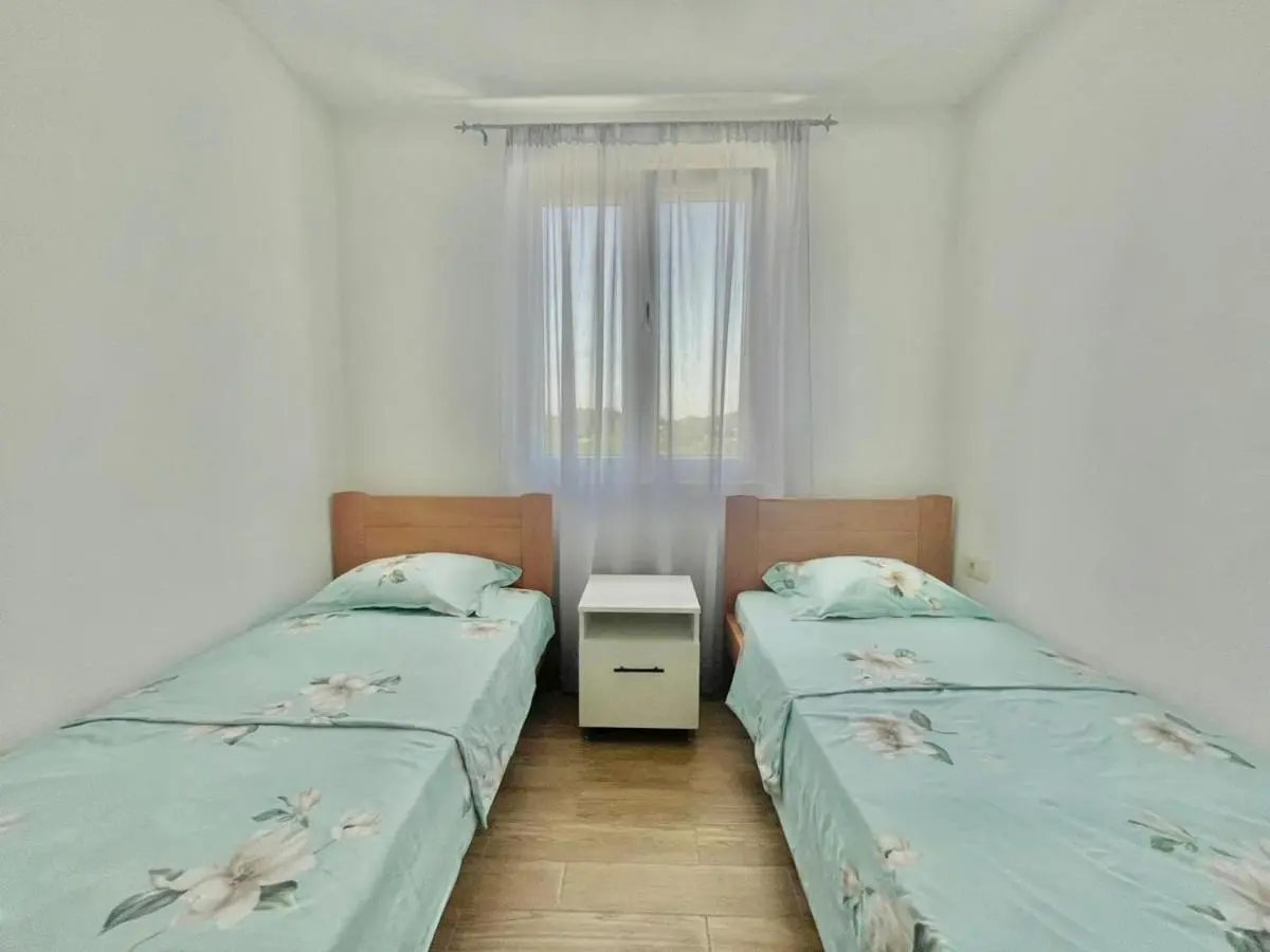 Image 6 of Talia Apartments