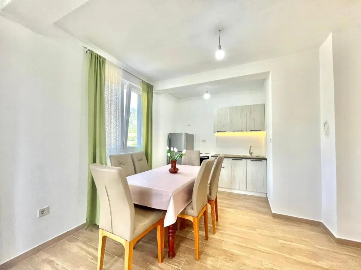 Image 2 of Talia Apartments