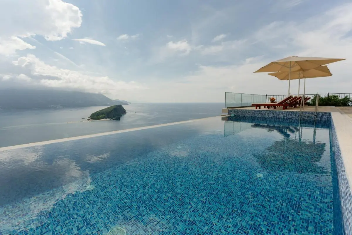 Image 2 of Viewpoint Villa