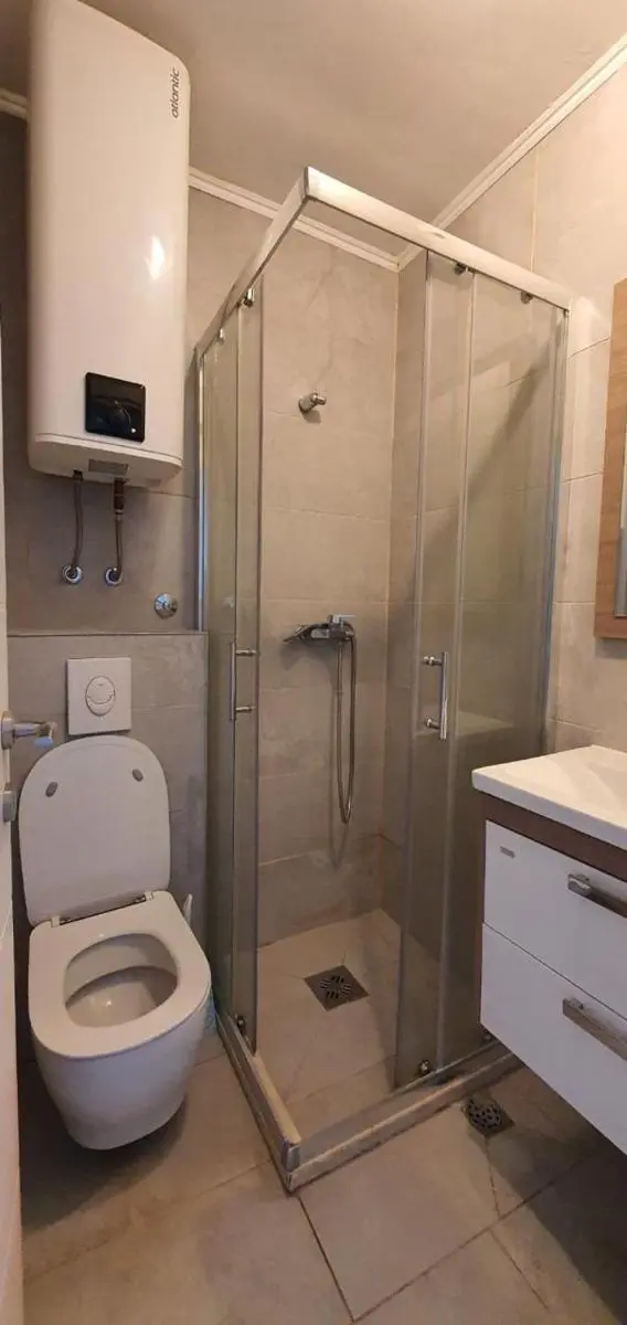 Image 5 of Vila Lucca