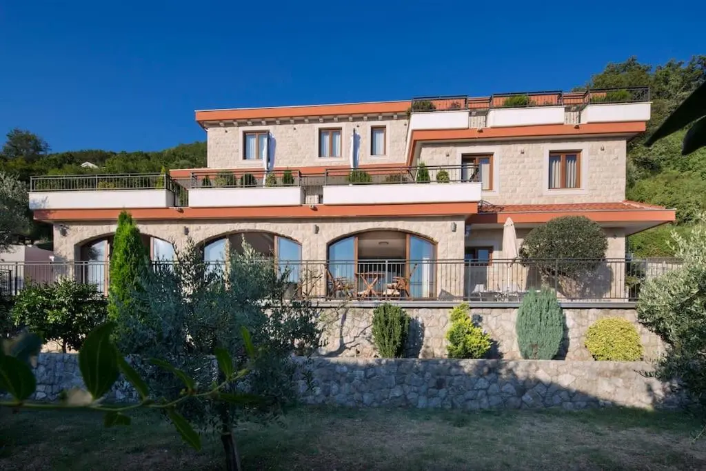 Image 1 of Villa Gradina