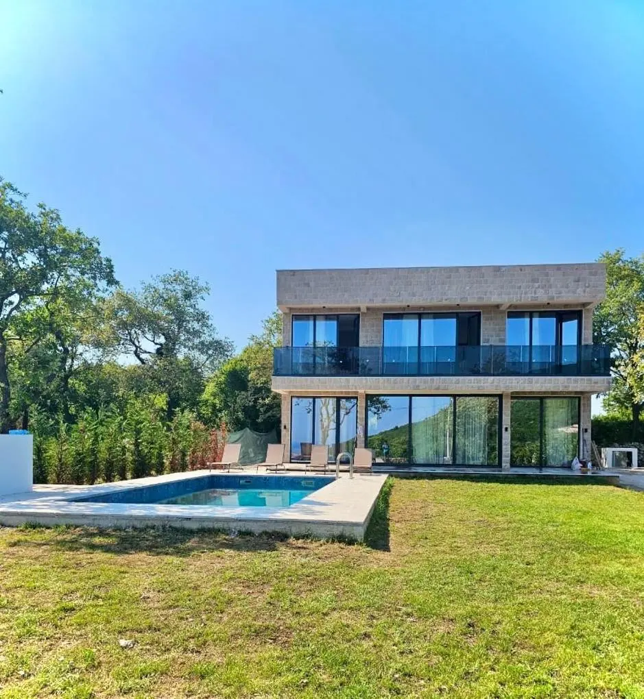 Image 3 of Villa LuceSole Budva