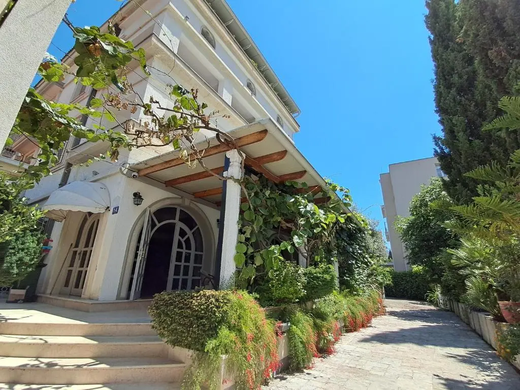 Image of Villa Velzon Guesthouse