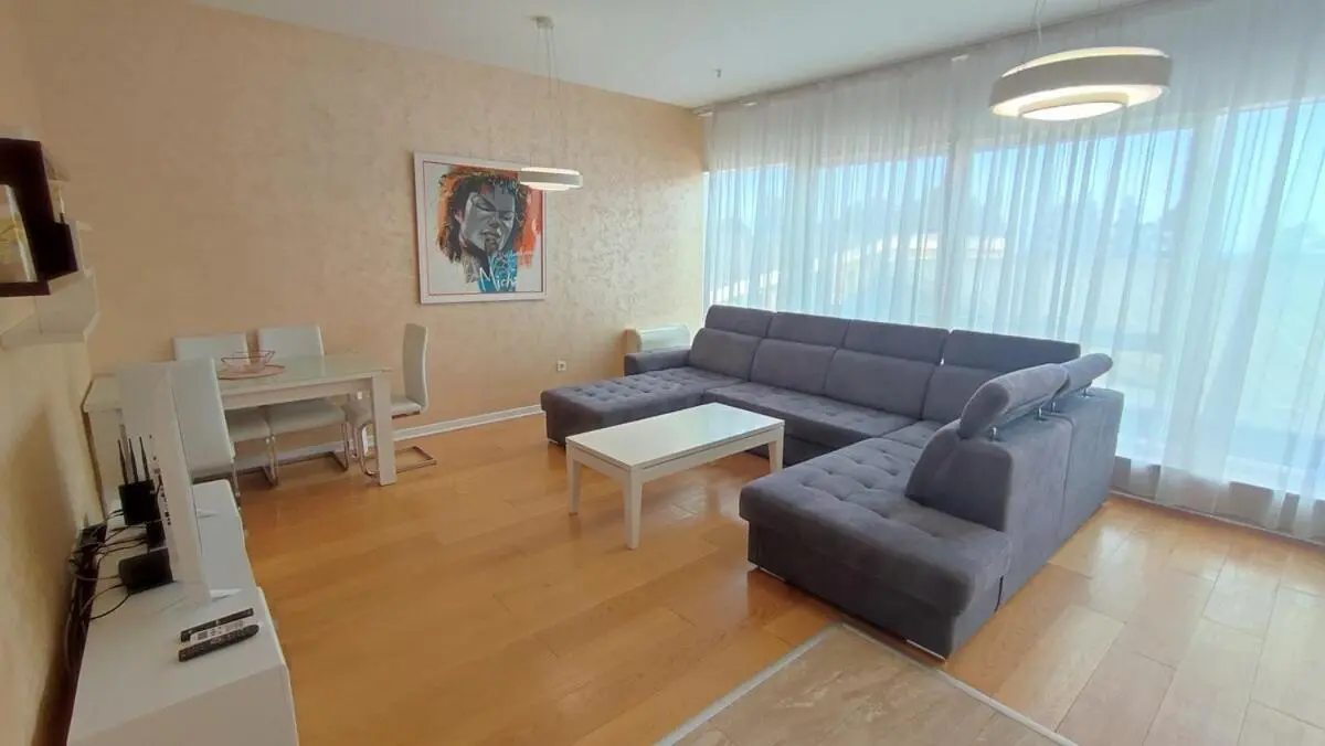 Image 4 of Vista Luna Apartment 2 Bedrooms