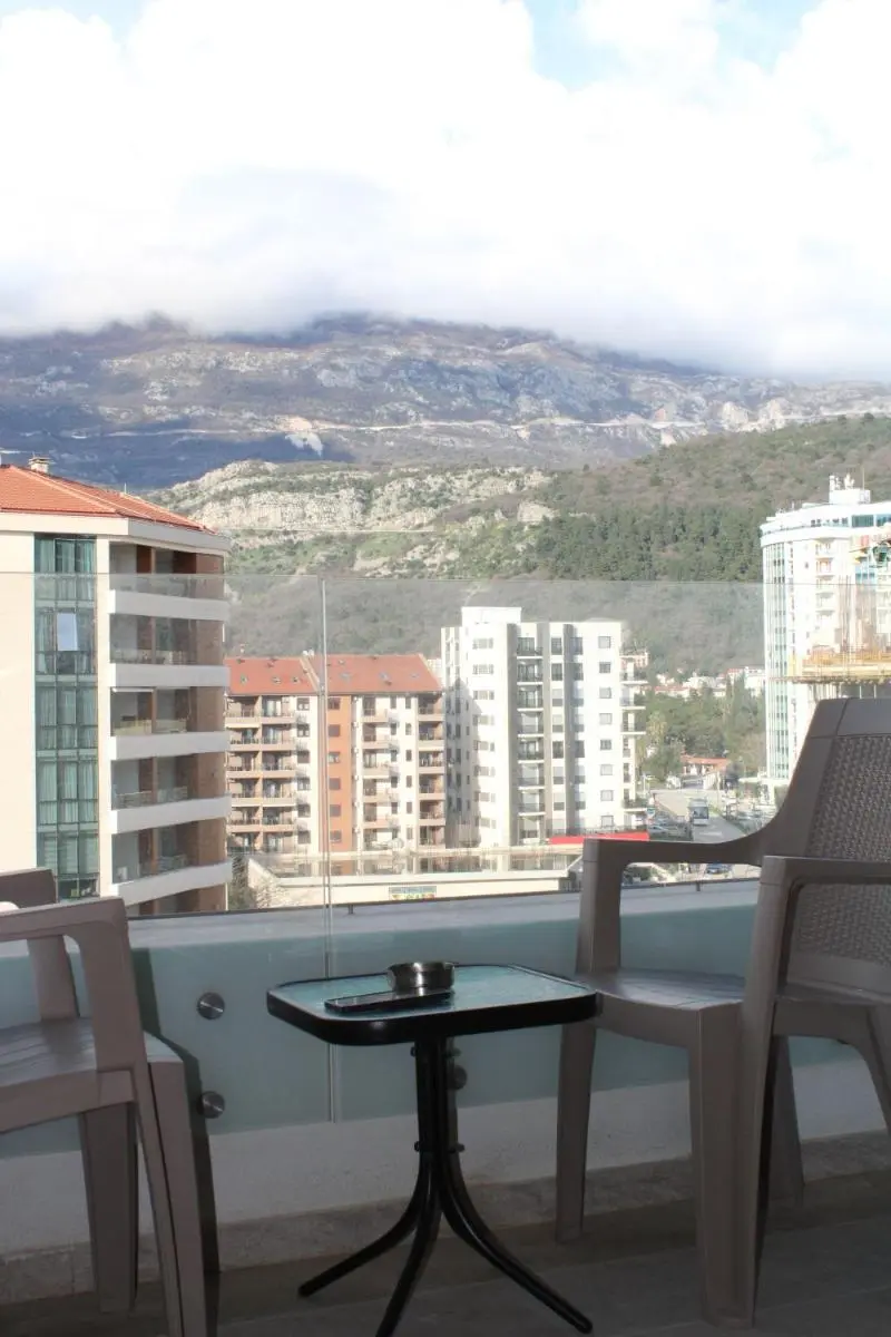 Image 5 of WoW APARTMENT’S 604-607