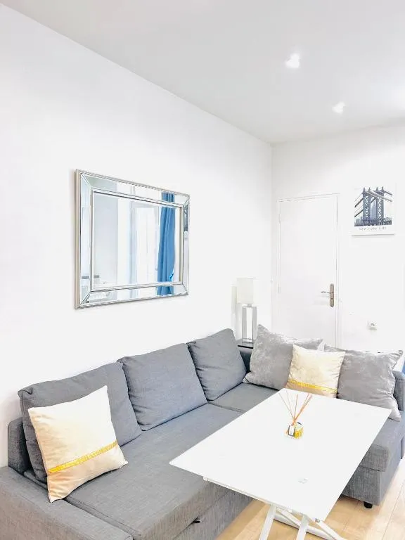 Image 4 of 1 Bedroom flat with Balcony Cannes Center Croisette 6ppl