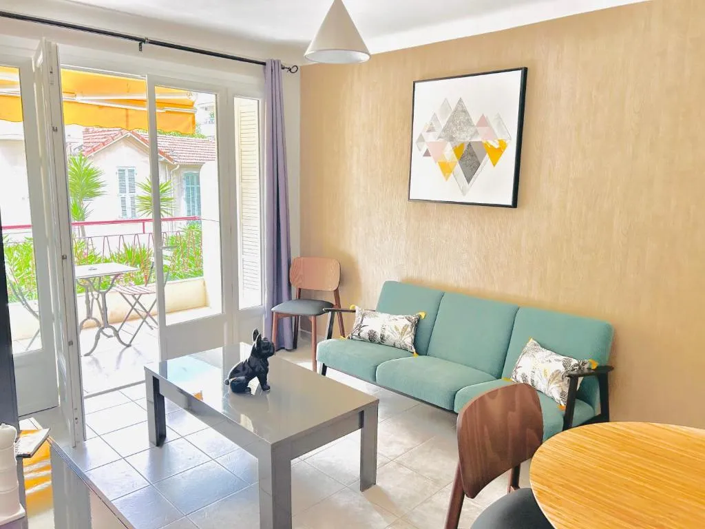 Image of 2 bedroom luxury flat with Balcony Cannes Center