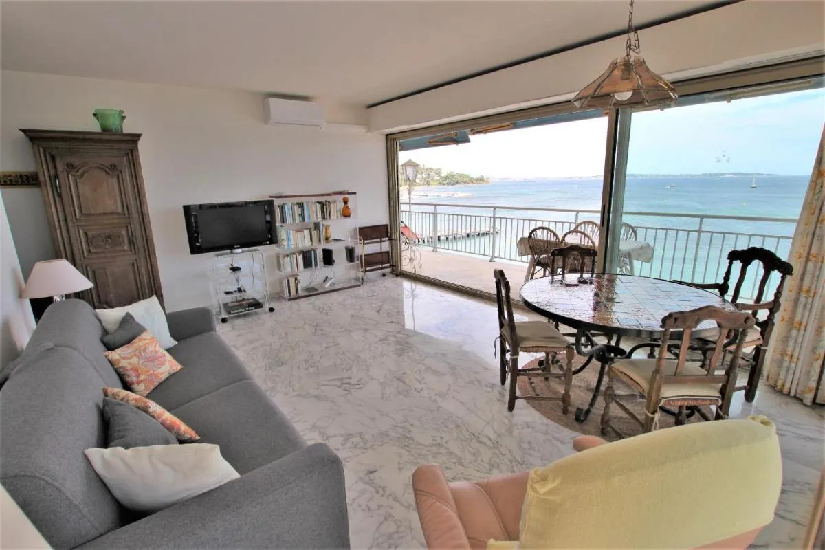 Image 6 of AMAZING SEA VIEW APARTMENT