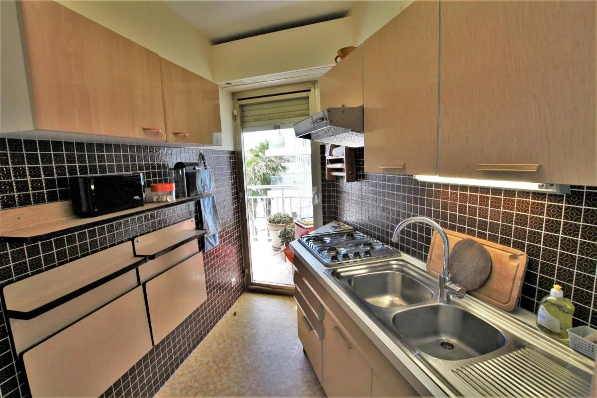 Image 3 of AMAZING SEA VIEW APARTMENT