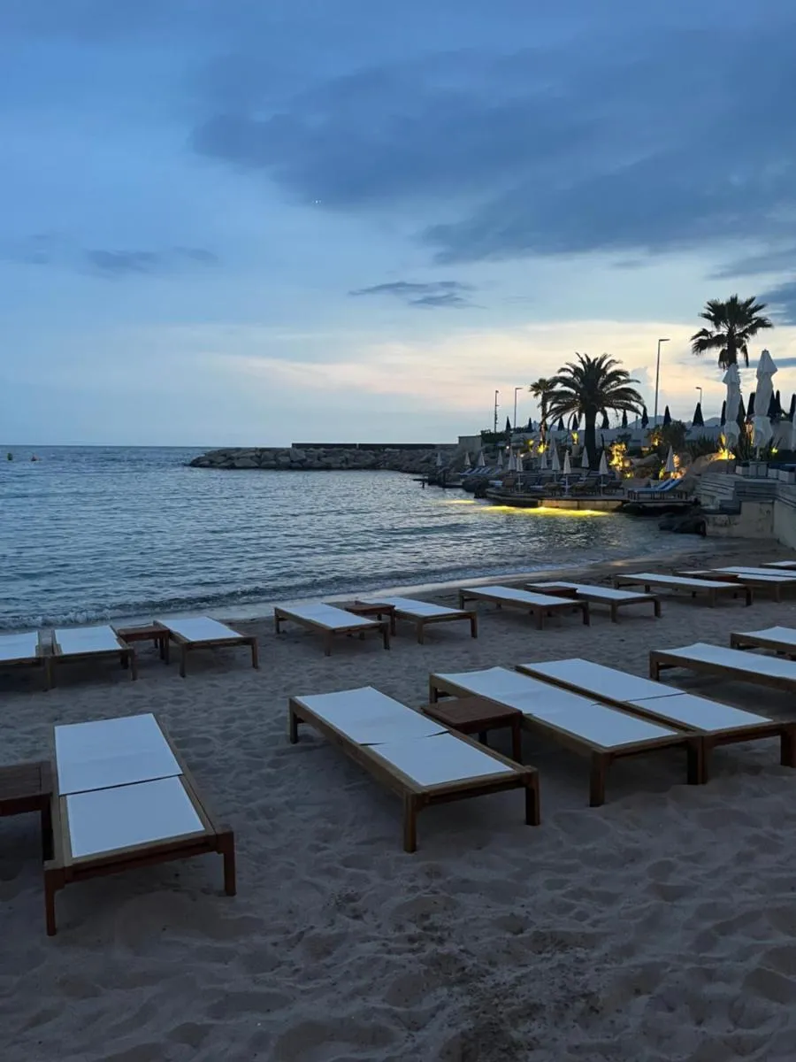 Image 5 of ARRIERE CROISETTE – APPARTEMENT MODERNE by ESTATES CANNES