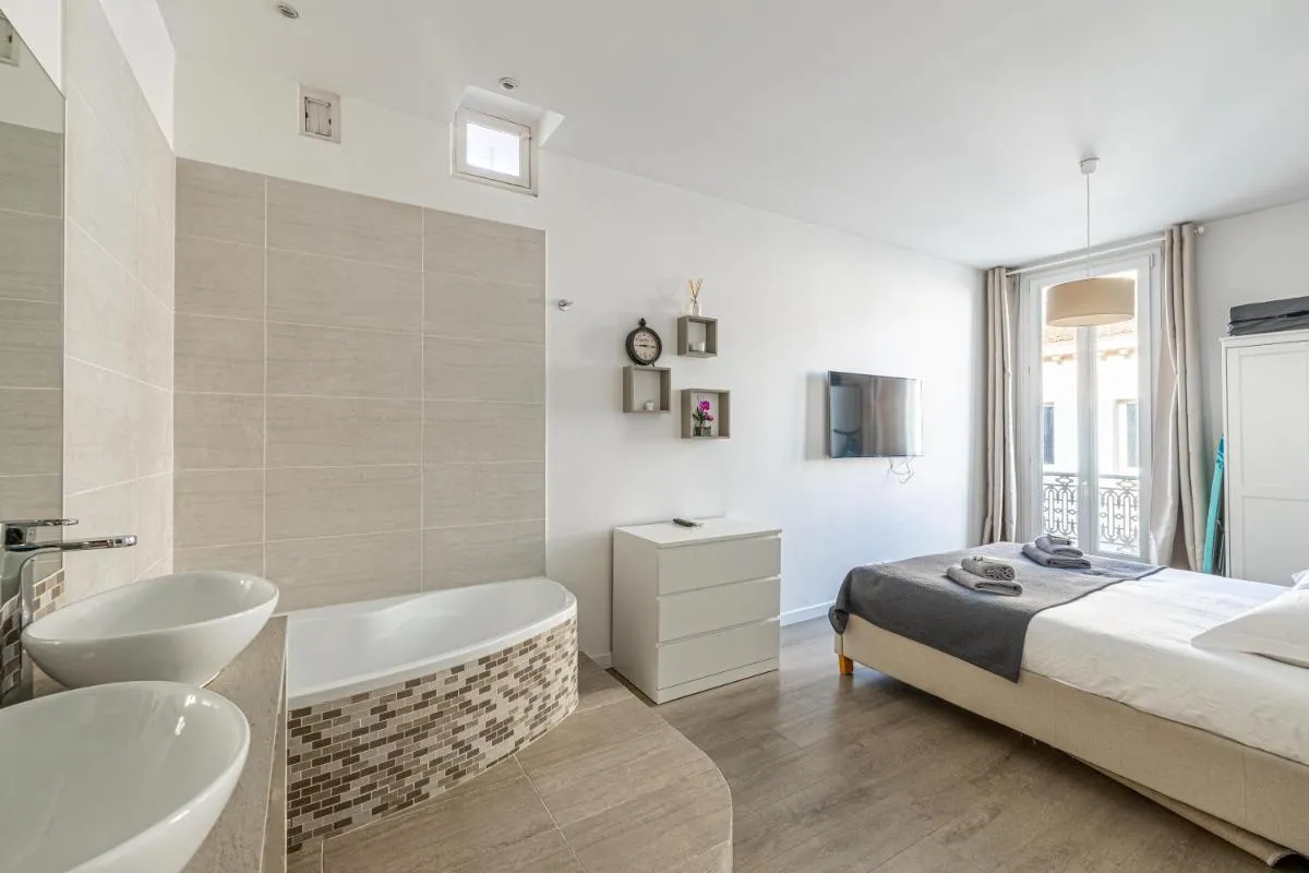 Image 3 of Apartment Cannes CroisettePalais – 2BR6p