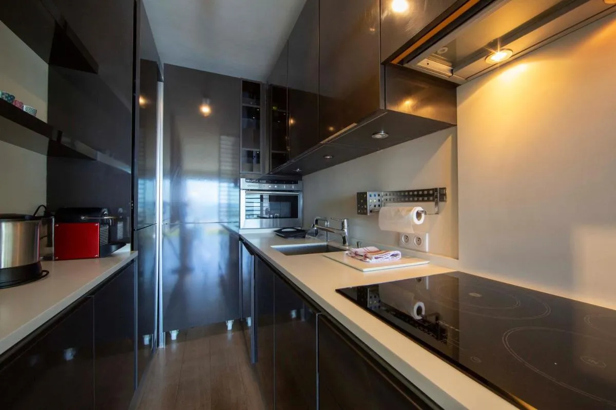 Image 3 of Appartement 70 m2 face à la mer, dernier étage, au bord des plages