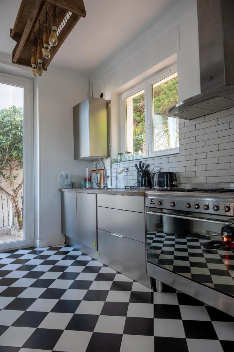 Image 6 of Beautiful Home w/ AC – Close to Exhibition & Beach