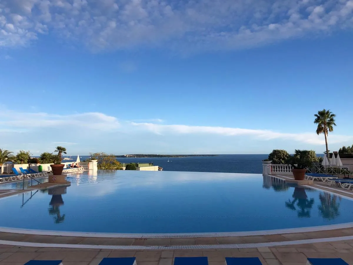 Image 3 of CANNES Duplex Piscine VUE Mer WI FI PARKING