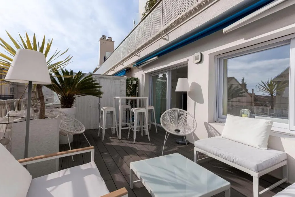 Image 2 of Cannes Bliss – 12mn à pied du Palais, 5mn plages, clim, terrasse