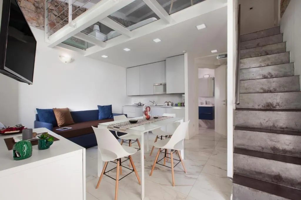 Image 5 of Cannes Old Town Suites