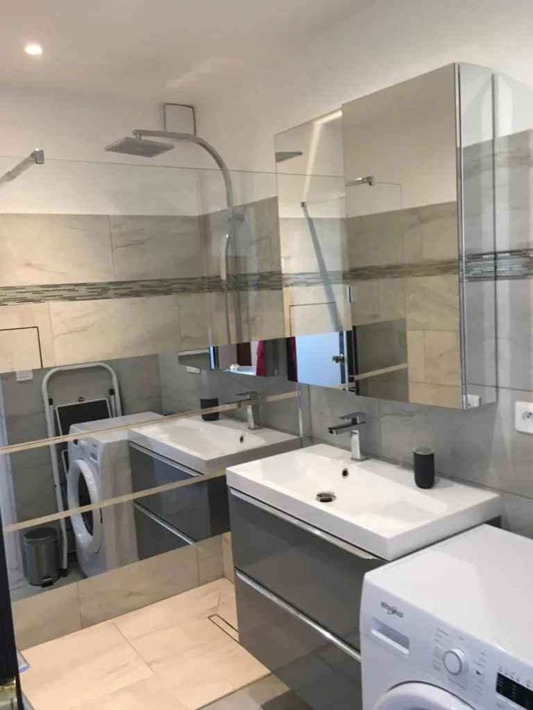 Image 2 of Cannes Président Vue Mer