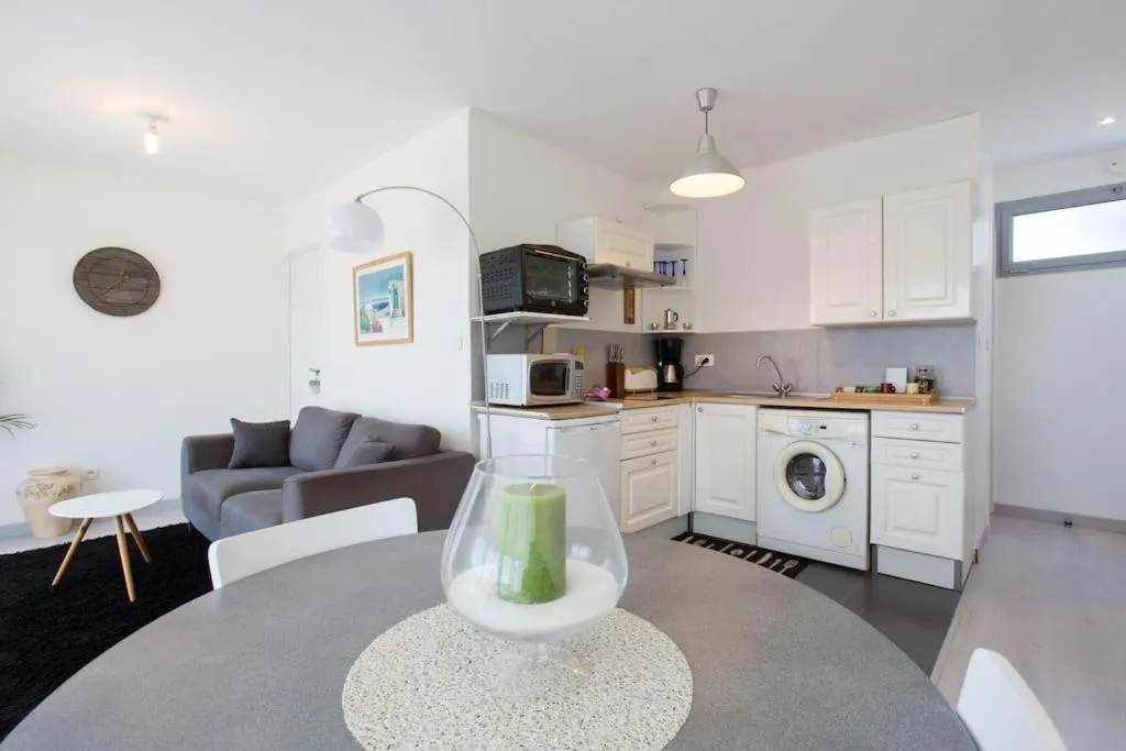 Image 2 of Cannes beach and Festival Palais