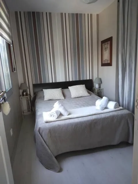 Image 3 of Cannes beach and Festival Palais