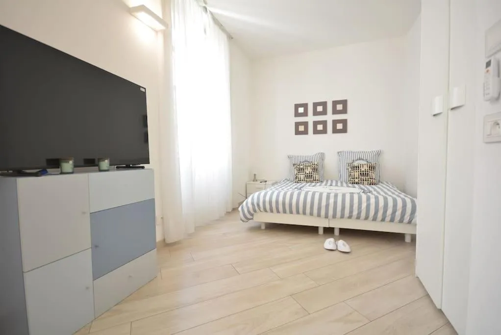 Image 3 of Carlton Suite avec lit King Size