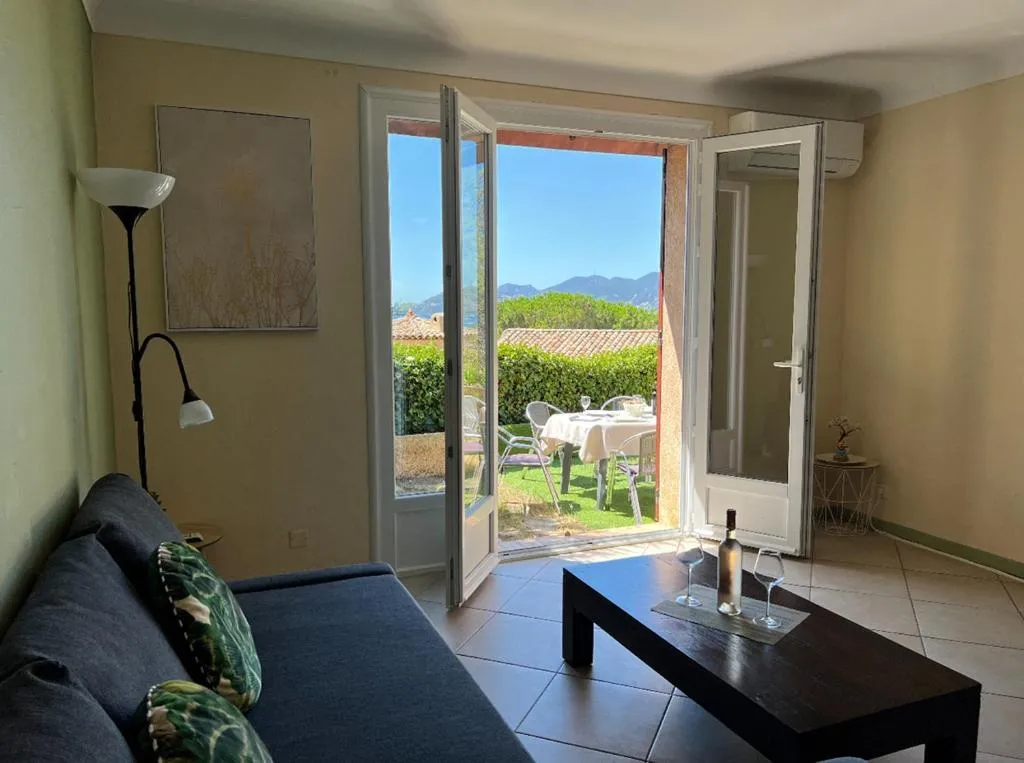 Image 5 of Charming Villa-Appartement Of 95 M2 With A View On The Sea