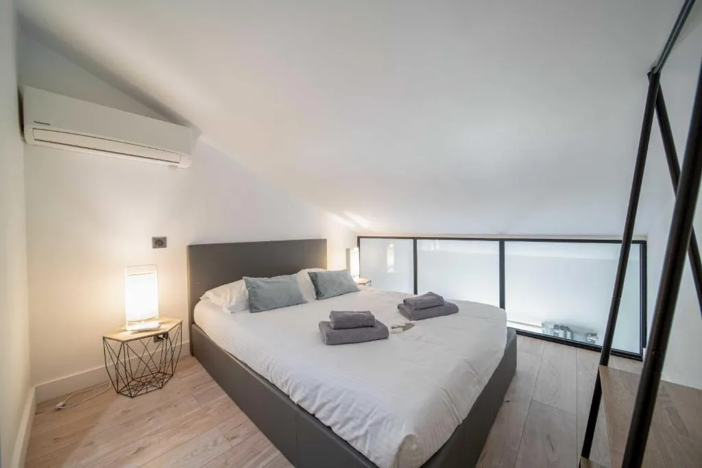 Image 3 of Charming apartment for 4 people – Forville – 100m from the Old Port