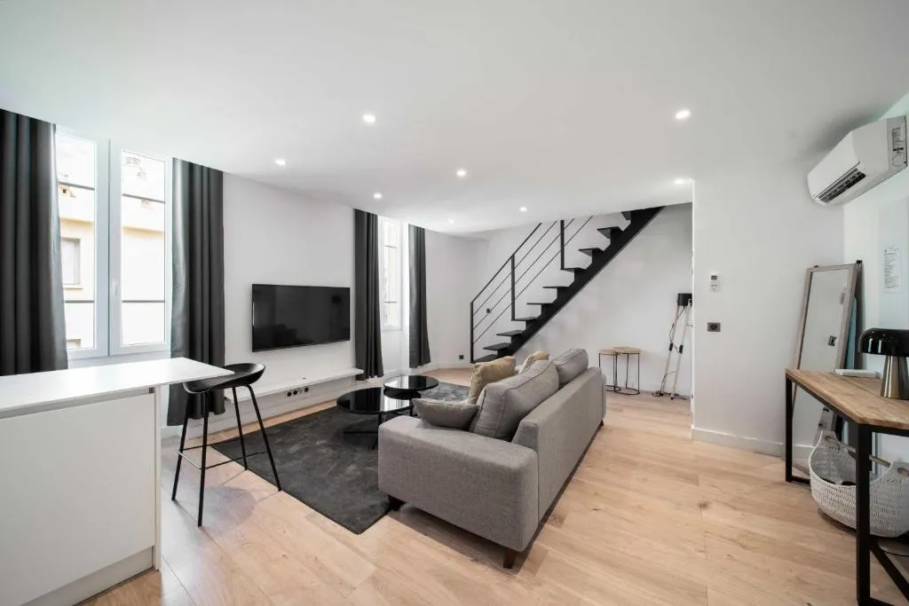 Image of Charming apartment for 4 people – Forville – 100m from the Old Port