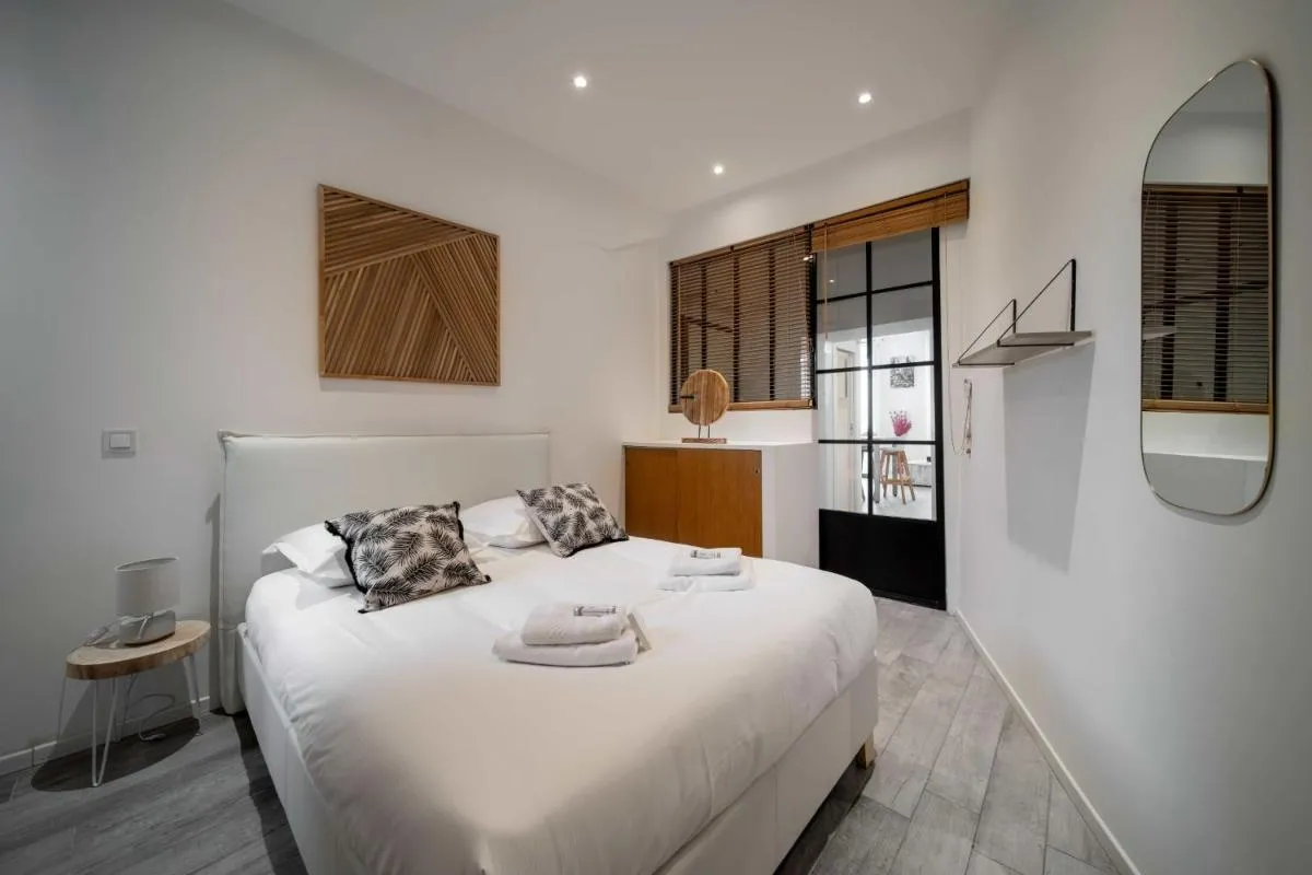 Image 4 of Charming flat 4 people – Meynadier – 100m Vieux port