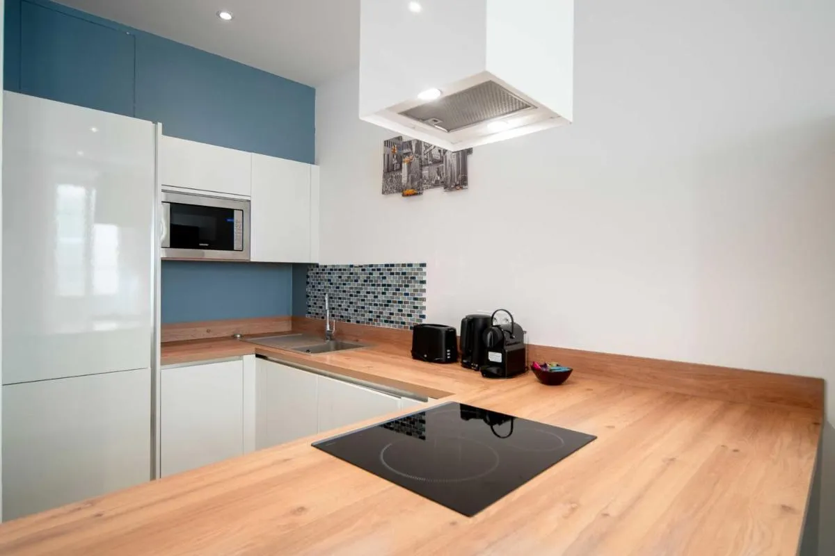 Image 3 of Charming flat 4 people – Meynadier – 100m Vieux port